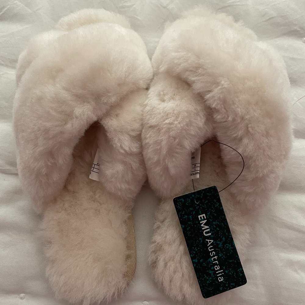 NWT EMU Australia Slippers - Mayberry - Size 7M